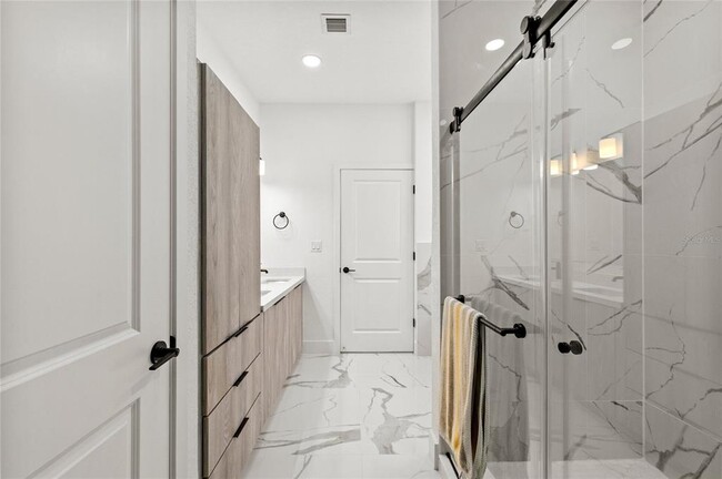 Building Photo - 6337 Chorus Dr