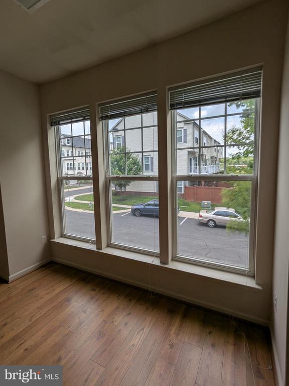 Building Photo - 22404 Glenbow Way