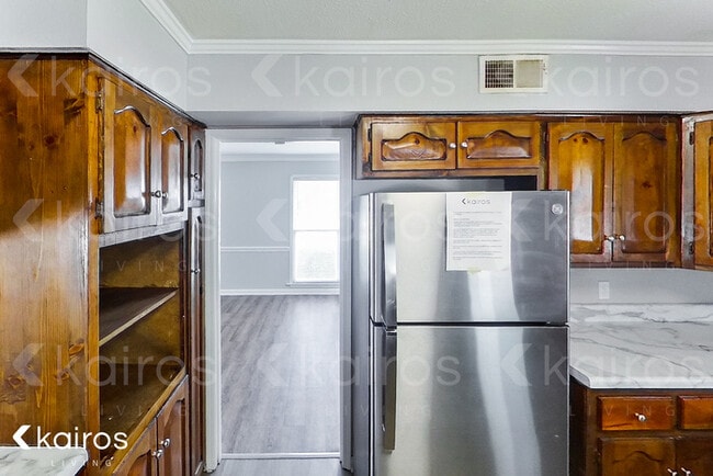 Building Photo - 2657 Old Orchard Ln