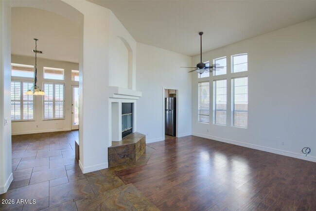 Building Photo - 31030 North 42nd Pl