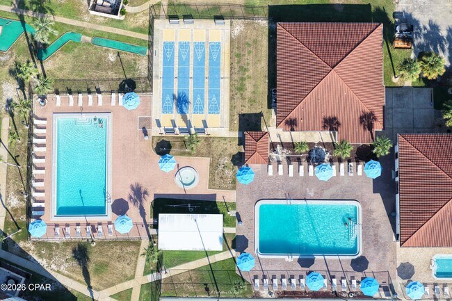 Building Photo - 17462 Front Beach Rd