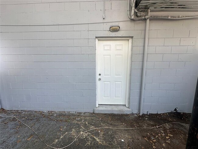 Building Photo - 4325 W Bay to Bay Blvd