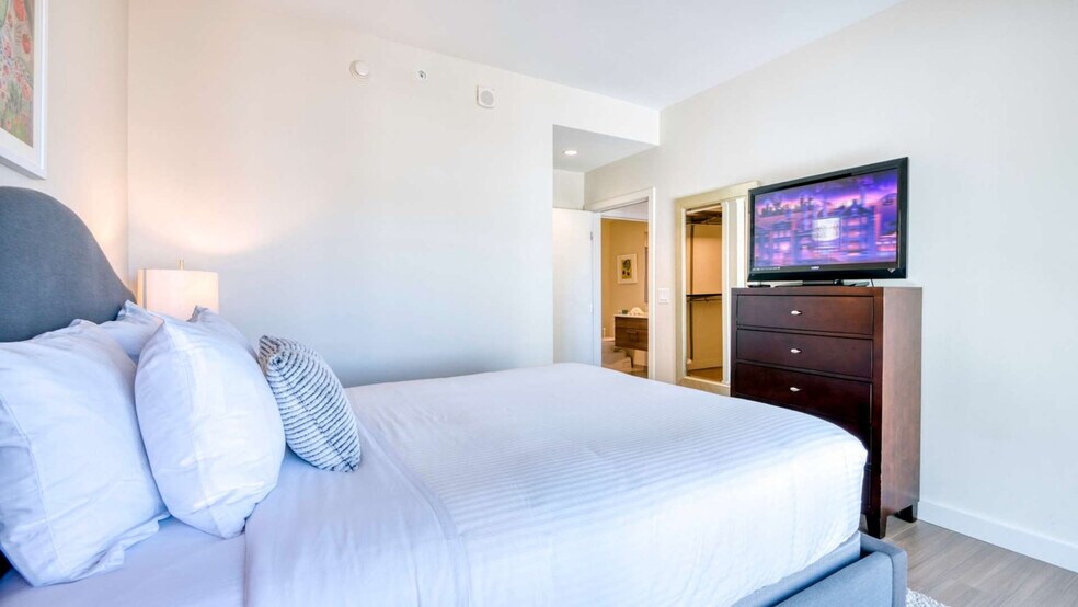 Building Photo - 57-59-59 Belvidere St