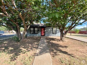 Building Photo - PRE LEASING NOW - AVAILABLE 7/14