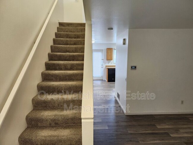 Building Photo - 9940 Grange Dr