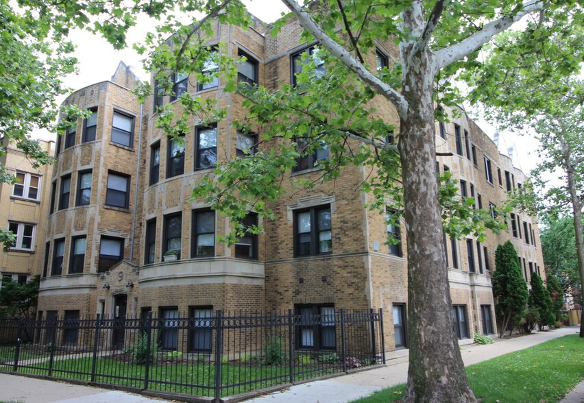 Building Photo - 2321 W Arthur Ave