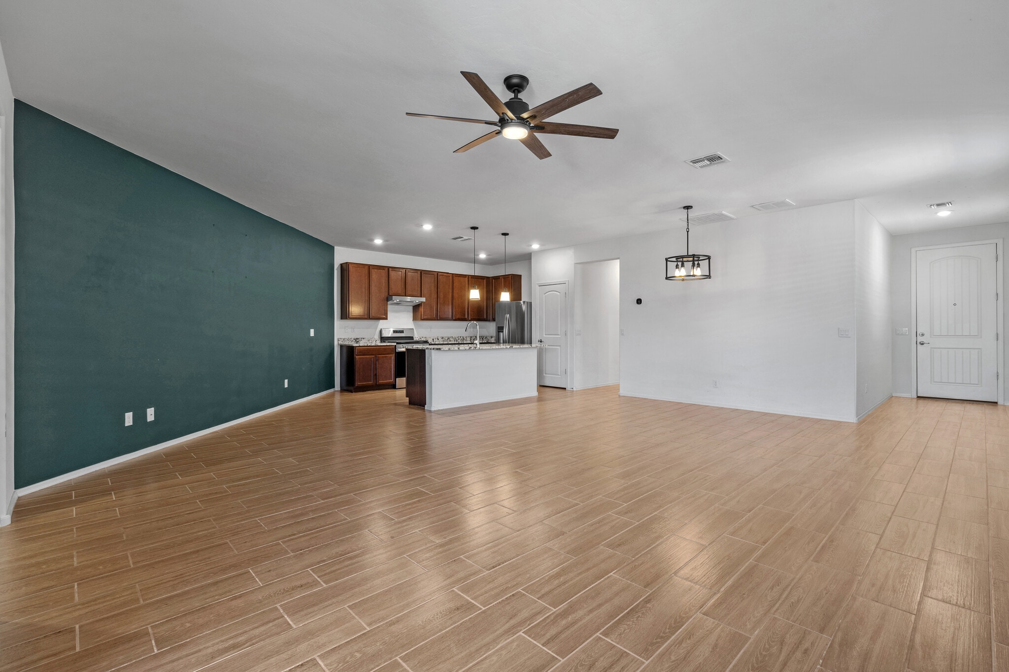 Building Photo - 12366 N Cervelli Ave