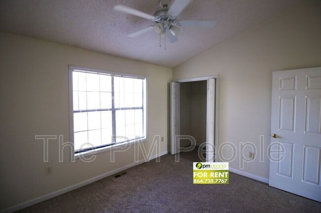 Building Photo - 13 Pointer Ln