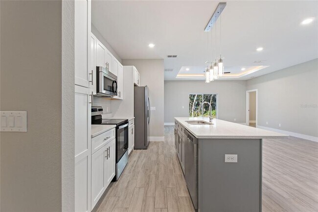 Building Photo - 337 Hibiscus Dr