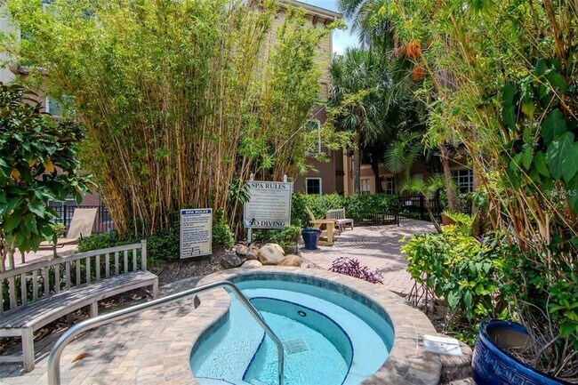 Building Photo - 504 S Armenia Ave