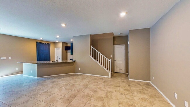 Building Photo - HOLIDAY SPECIAL! SIGN YOUR LEASE BY 12.31.25 AND RECEIVE THE FIRST 2 WEEKS RENT FREE!!  Beautiful...
