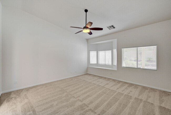 Building Photo - Beautiful 3 Bedroom Single Story Home in A...