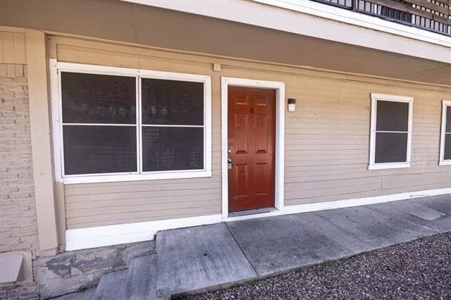 Building Photo - 5414 Reiger Ave