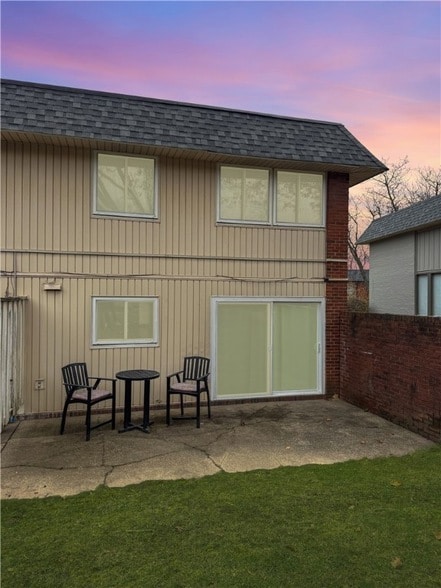 Building Photo - 314 College Park Dr