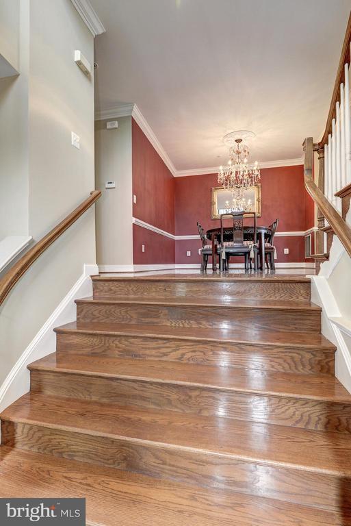 Building Photo - 1657 Colonial Hills Dr