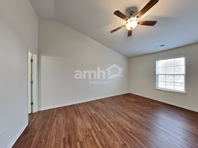 Building Photo - 8284 Shattuck Dr