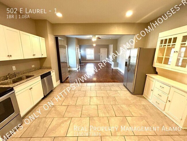 Building Photo - 502 E Laurel-1