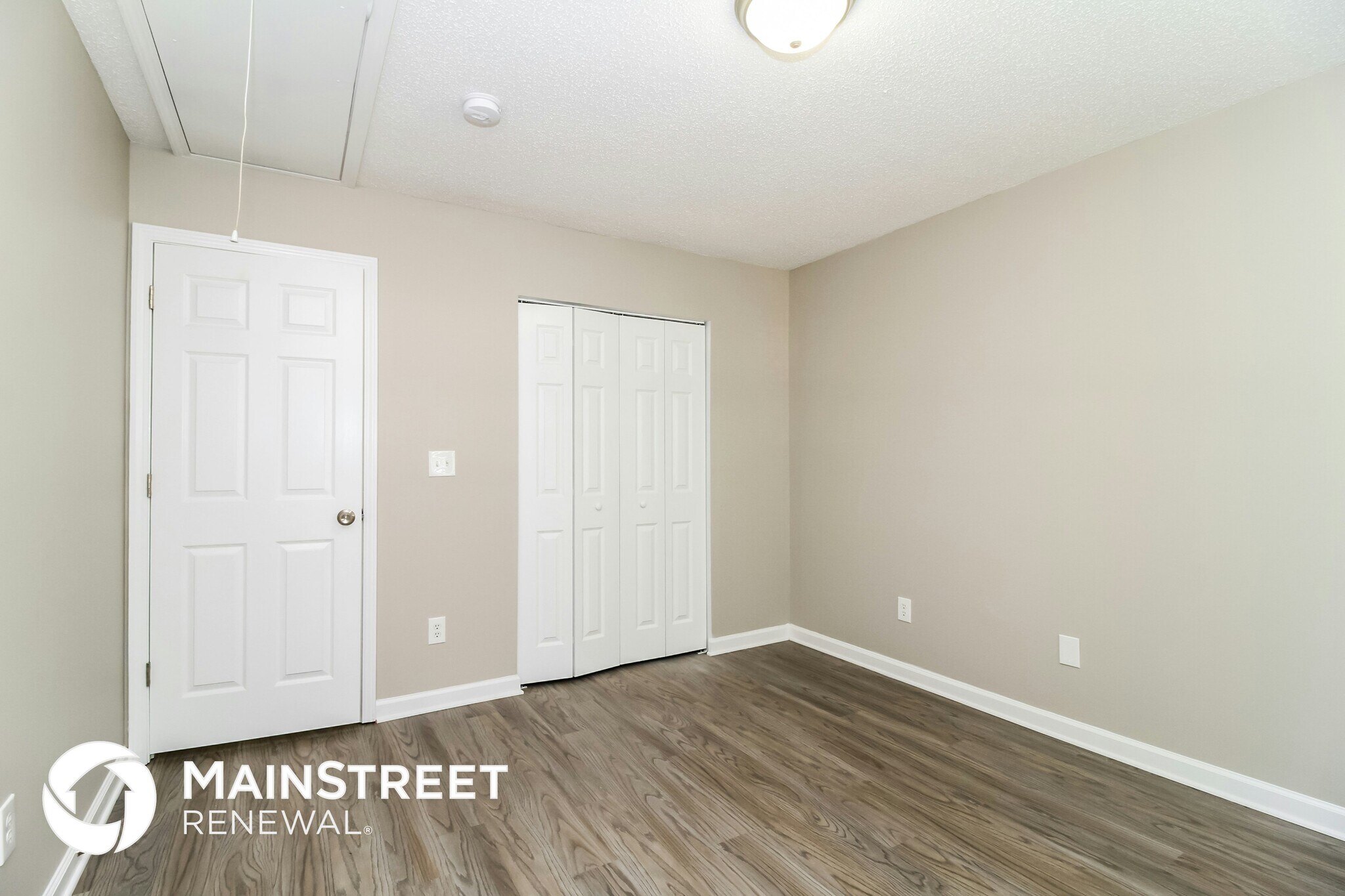 Building Photo - 484 Bedford Knoll Dr