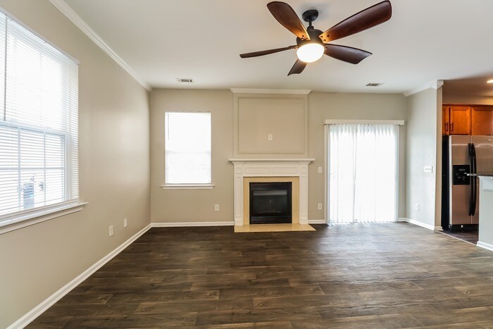 Building Photo - 2436 Sonoma Valley Dr