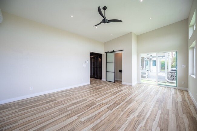 Building Photo - European-inspired Mid-Century Henderson Home!