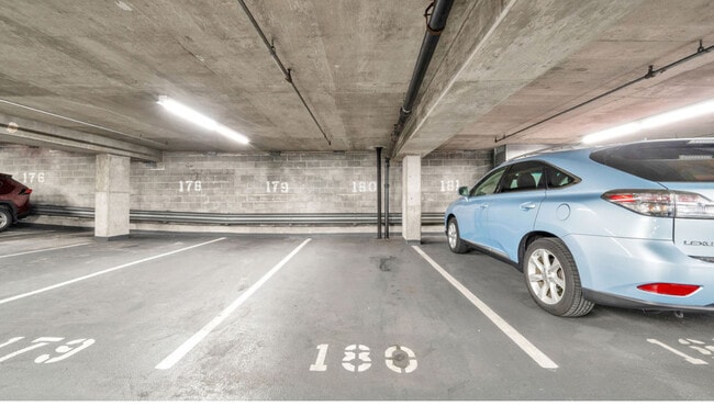 Building Photo - 401 E Ontario St