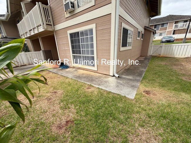 Building Photo - 94-102-102 Wali Pl