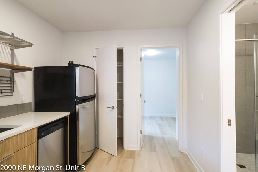 Large kitchen pantry for extra storage - 2090 NE Morgan St