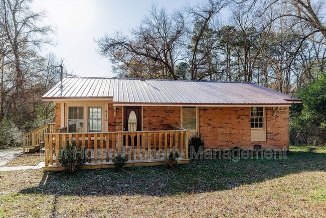 Building Photo - 414 W Richland Ave