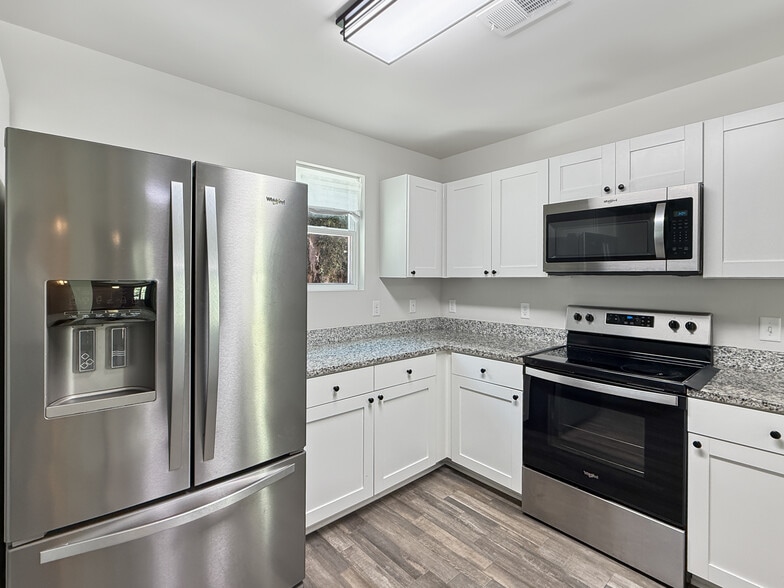 Building Photo - 140 Palmetto Breeze Cir