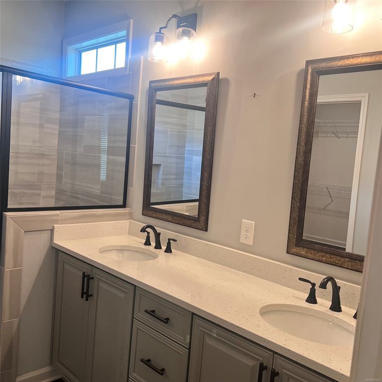 Building Photo - 9800 Bluestone Cir