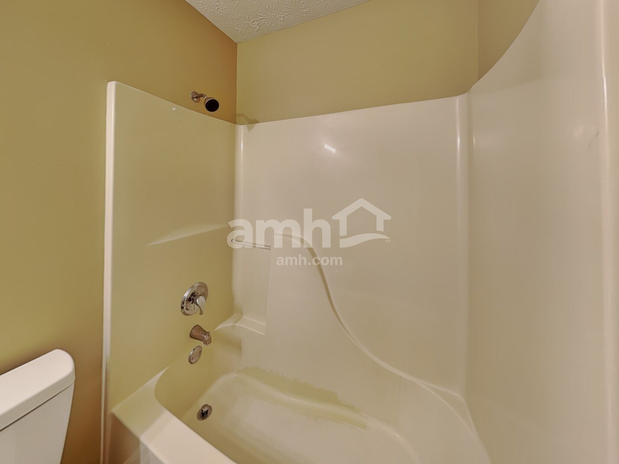 Building Photo - 8749 Trumpeter Dr