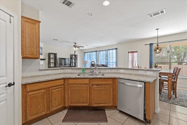 Building Photo - 2302 Wheaton Trail