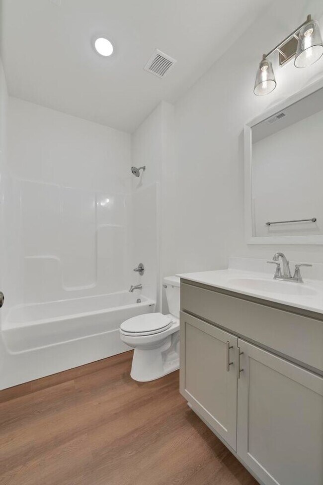 Building Photo - One Level Home with Garage and Fenced Back...