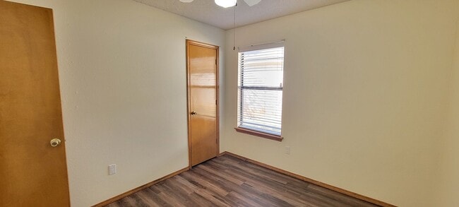 Building Photo - GREAT HOME IN NE CLOVIS NEAR MESA ELEMENTARY