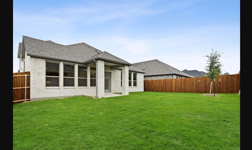 Building Photo - 1111 Birchwood Ln