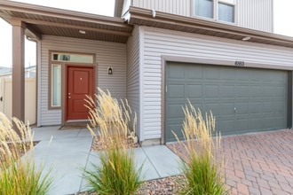 Building Photo - 6553 Shadow Star Dr