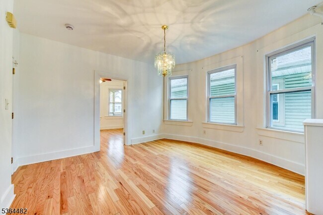 Building Photo - 24 Eckert Ave