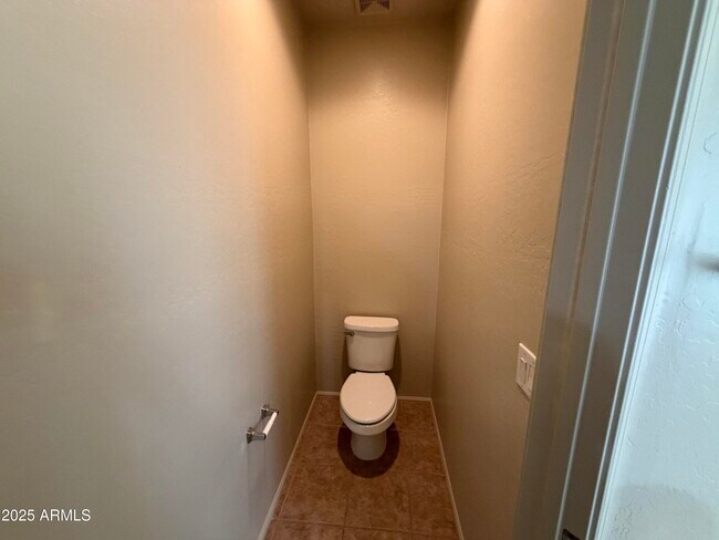 Building Photo - 6285 S Fawn Ct