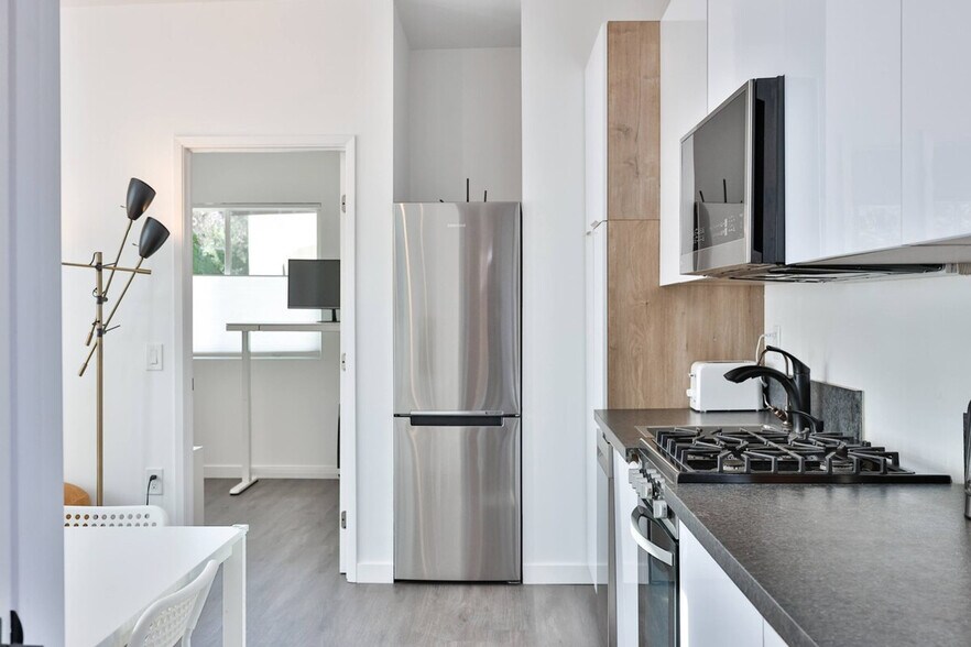 Building Photo - 5019 Hawley Blvd