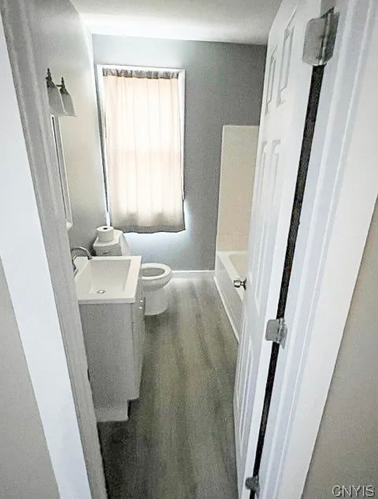 Building Photo - 110 N Main St