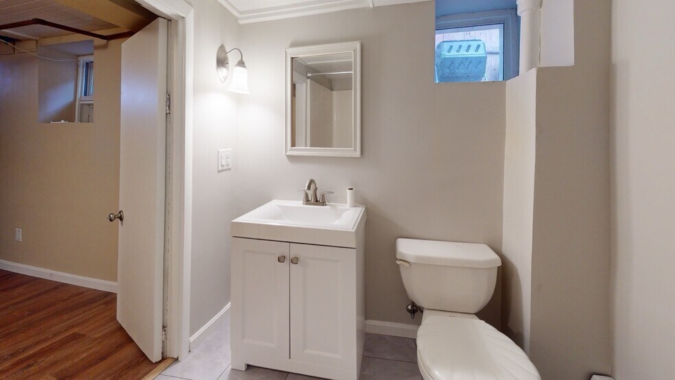 Building Photo - 310 Lowell St