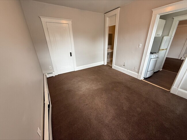 Building Photo - 3 Kingsley Terrace