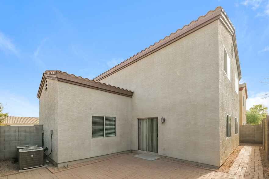 Building Photo - 3733 W Dunbar Dr