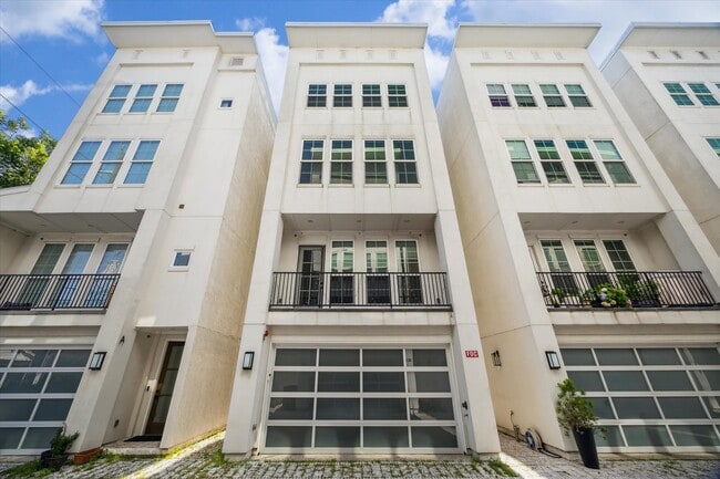 Building Photo - 2509 Dorrington St