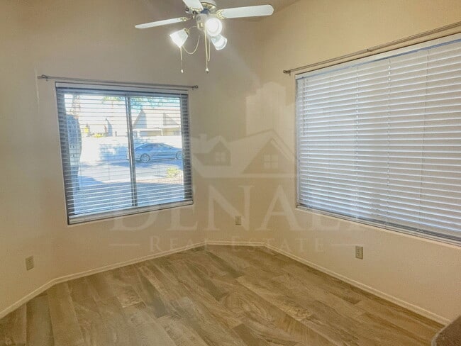 Building Photo - 465 S Wildrose