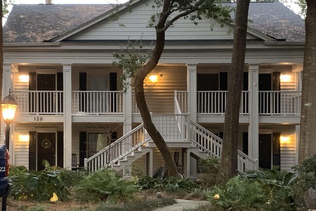 Primary Photo - 120 Weehawka Way