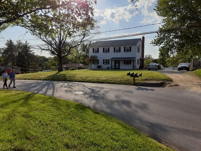 Building Photo - 8314 Sunset Dr