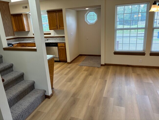 Building Photo - 1329 East 21st terrace