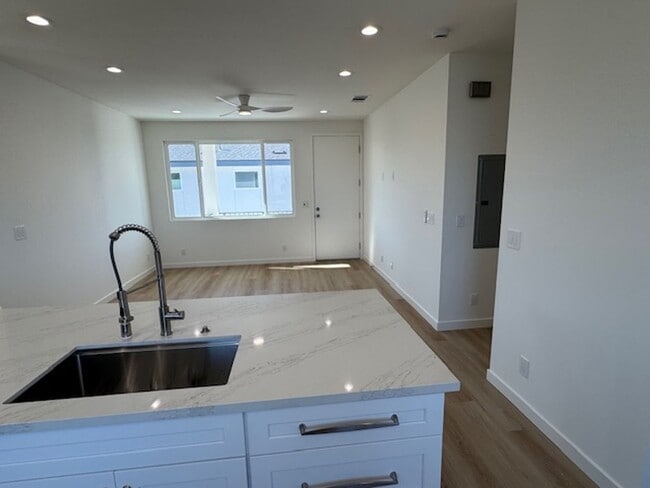 Building Photo - 6170 Briercrest Ave