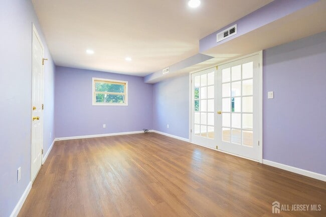 Building Photo - 24 Rieder Rd
